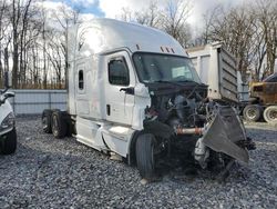 Salvage trucks for sale at Grantville, PA auction: 2018 Freightliner Cascadia 126