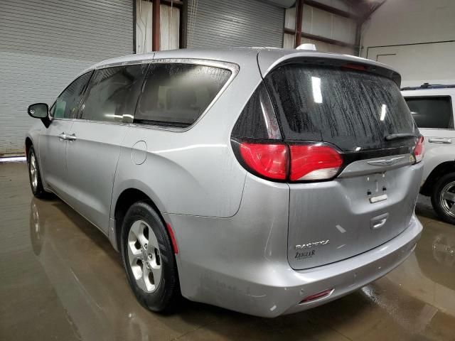 2017 Chrysler Pacifica LX