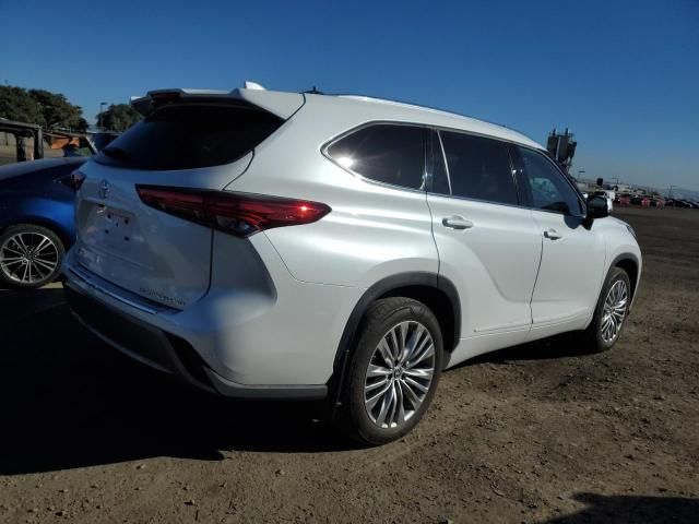 2022 Toyota Highlander Platinum