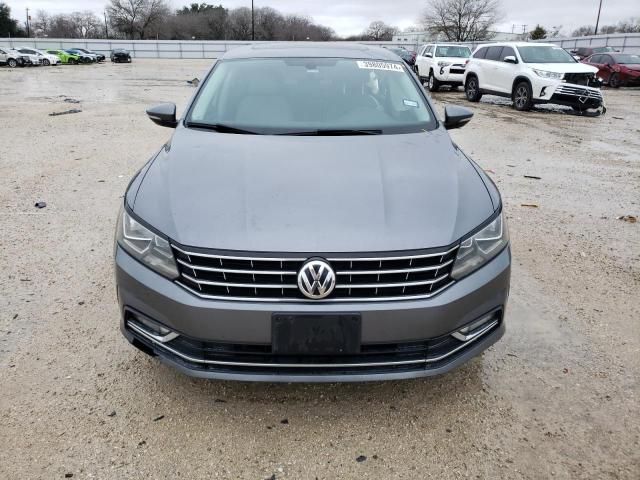 2016 Volkswagen Passat SE