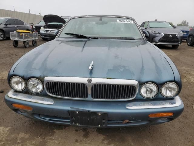 2000 Jaguar XJ8