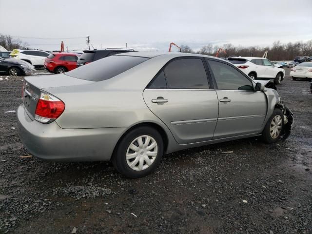 2005 Toyota Camry LE