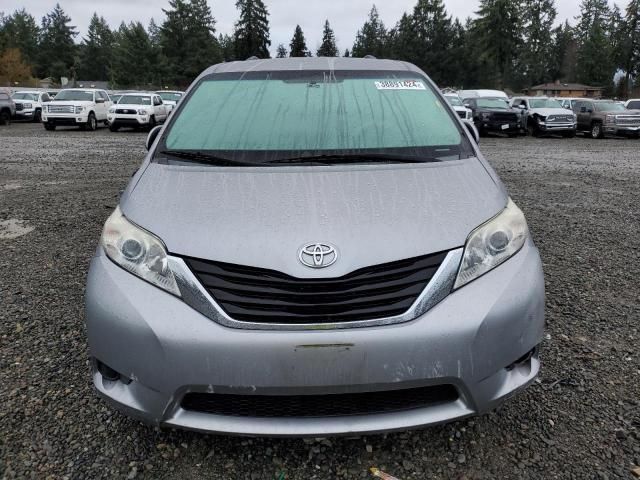 2012 Toyota Sienna LE