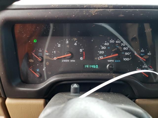 2001 Jeep Wrangler / TJ Sahara