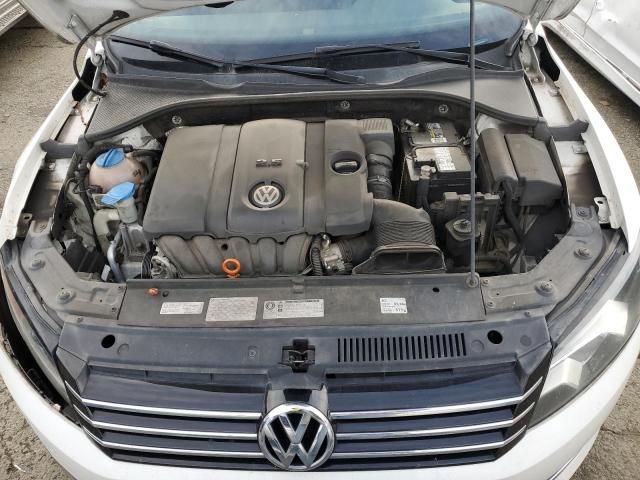 2013 Volkswagen Passat SE