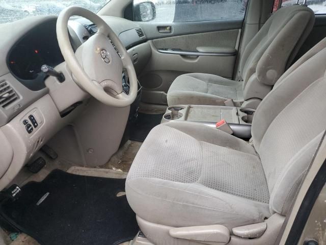 2006 Toyota Sienna CE