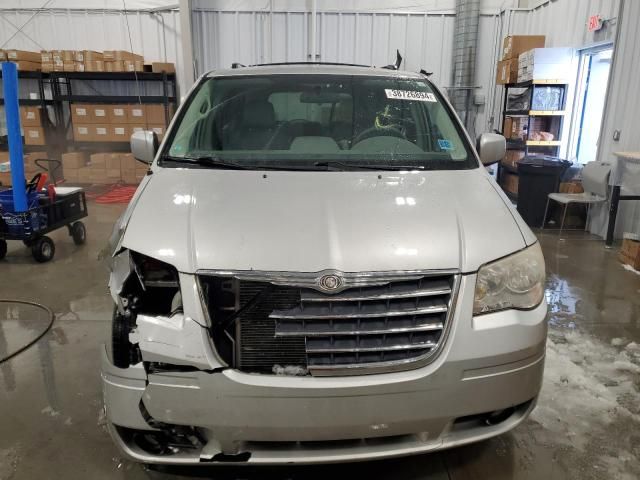 2010 Chrysler Town & Country Touring