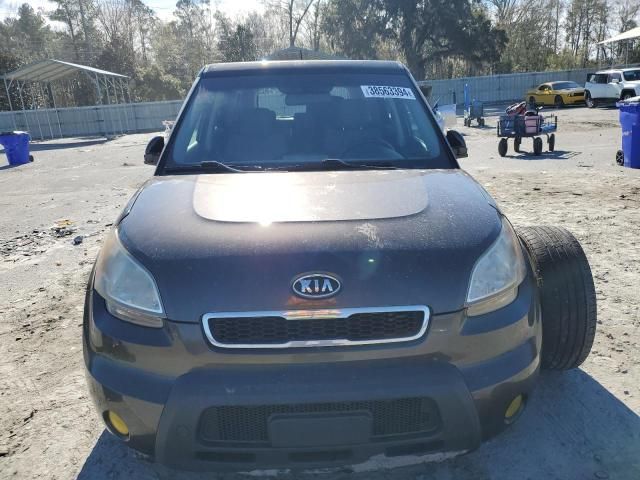 2010 KIA Soul +