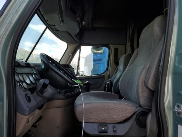 2009 Freightliner Cascadia 125