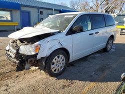 Salvage cars for sale from Copart Wichita, KS: 2019 Dodge Grand Caravan SE