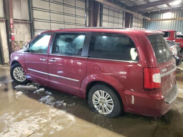 2013 Chrysler Town & Country Touring L