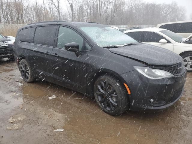 2020 Chrysler Pacifica Touring L Plus