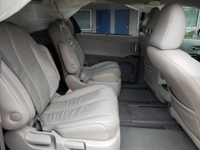 2011 Toyota Sienna XLE