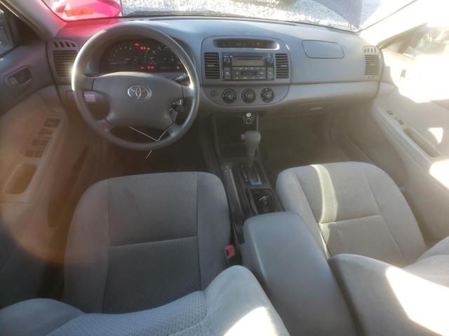 2004 Toyota Camry LE