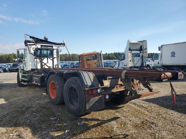 2012 Mack 800 GU800