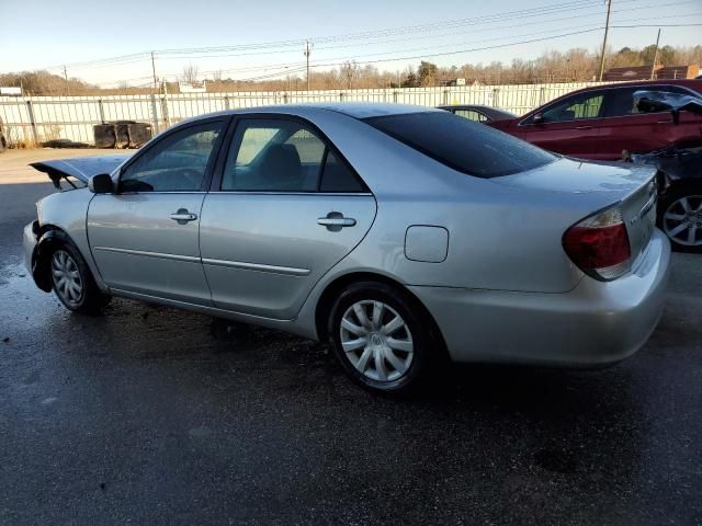 2005 Toyota Camry LE