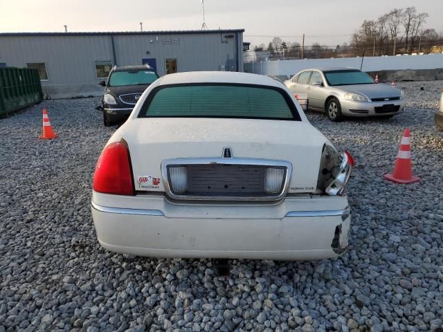 2007 Lincoln Town Car Signature Limited