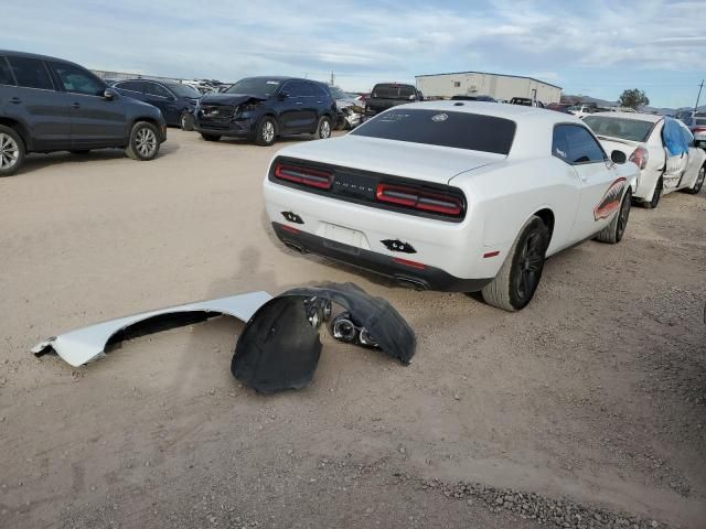 2017 Dodge Challenger SXT