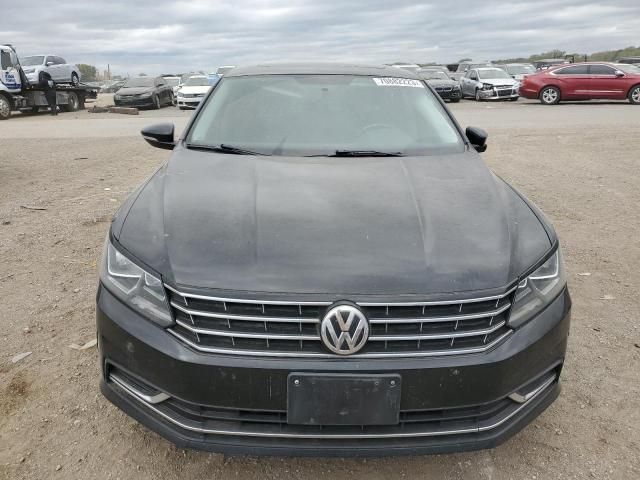 2016 Volkswagen Passat SE