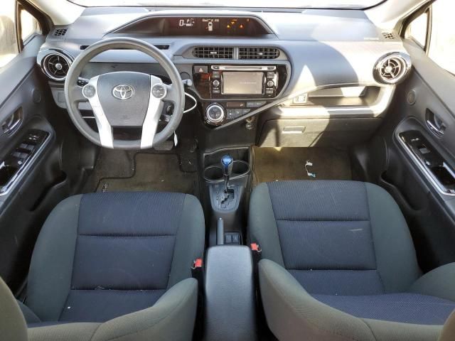 2016 Toyota Prius C