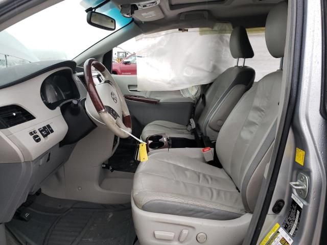 2011 Toyota Sienna XLE