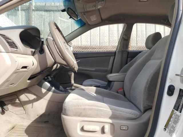 2004 Toyota Camry LE