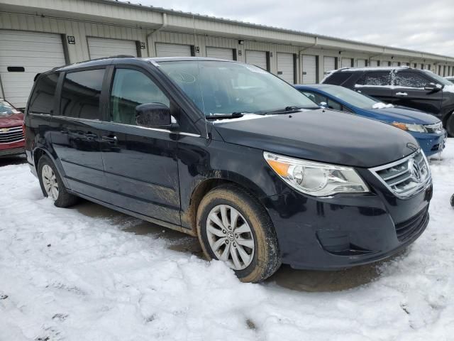 2013 Volkswagen Routan SE