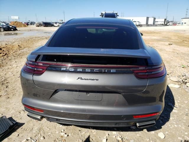 2018 Porsche Panamera 4