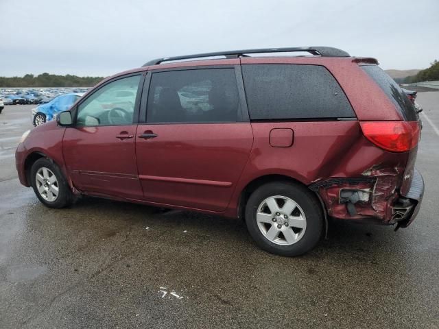 2009 Toyota Sienna CE