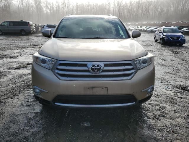 2013 Toyota Highlander Base