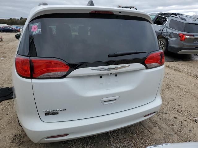 2021 Chrysler Voyager LXI