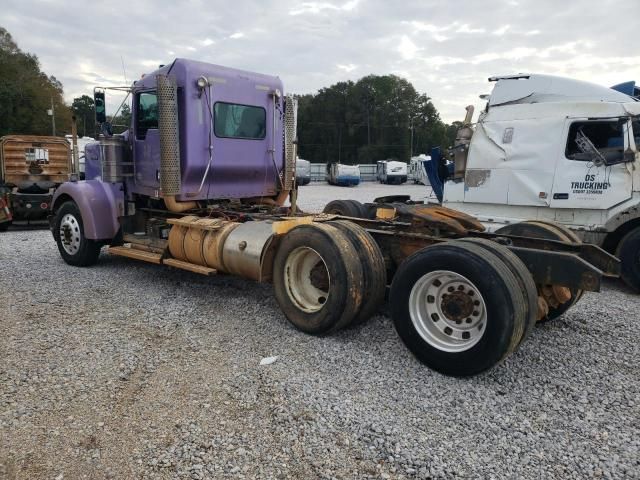 2014 Kenworth Construction W900