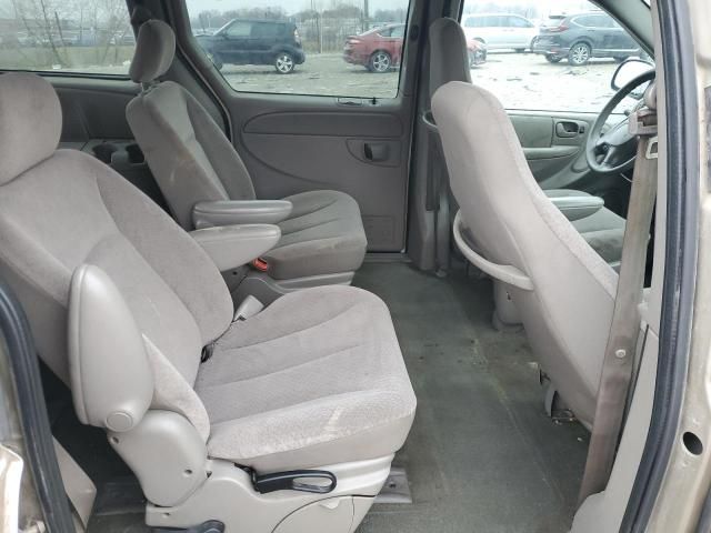 2003 Chrysler Town & Country LX