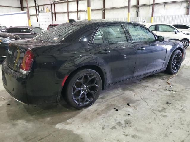 2019 Chrysler 300 Touring