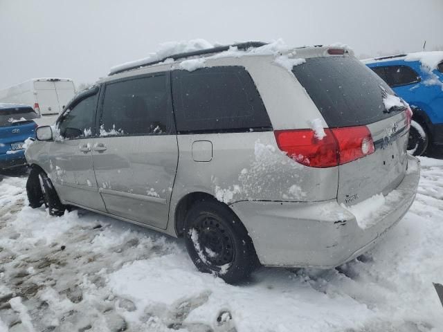 2009 Toyota Sienna CE