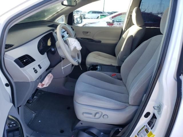 2014 Toyota Sienna LE