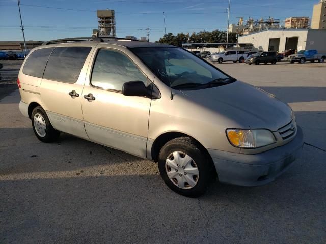 2002 Toyota Sienna CE