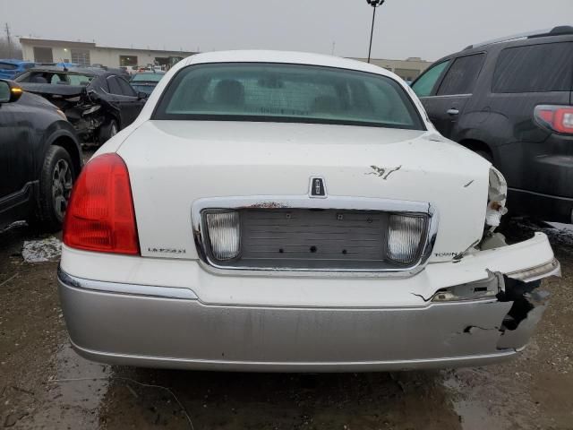 2007 Lincoln Town Car Signature Limited