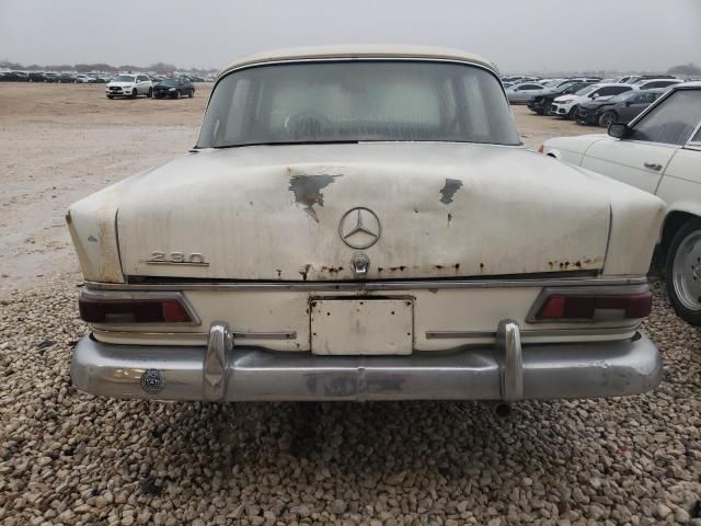 1966 Mercedes-Benz 230