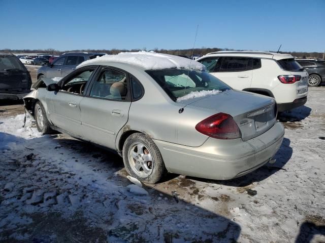 2004 Ford Taurus SE