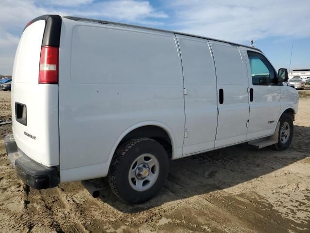 2003 Chevrolet Express G2500