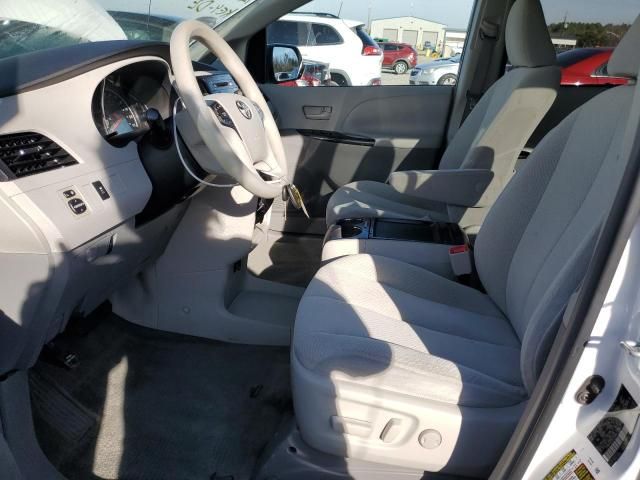 2011 Toyota Sienna LE