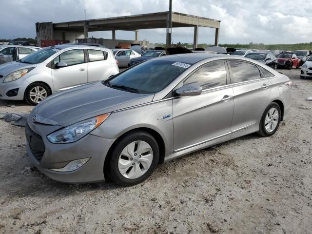 2013 Hyundai Sonata Hybrid