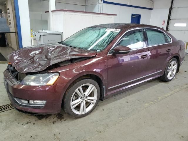 2012 Volkswagen Passat SEL