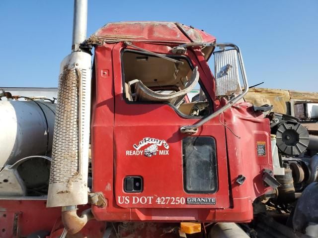 2007 Mack 500 CV500