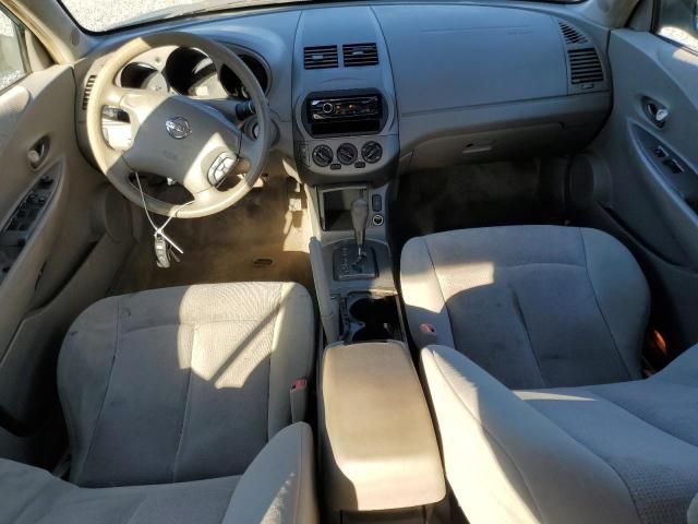 2002 Nissan Altima Base