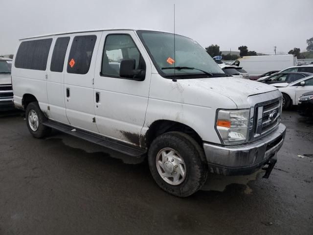 2013 Ford Econoline E350 Super Duty Wagon