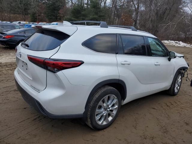 2022 Toyota Highlander Limited