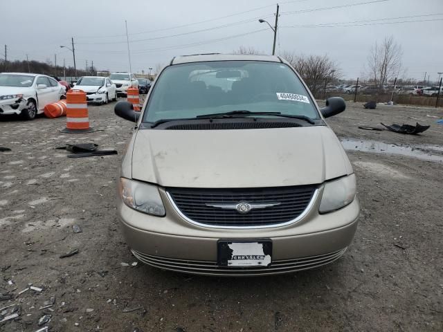 2003 Chrysler Town & Country LX