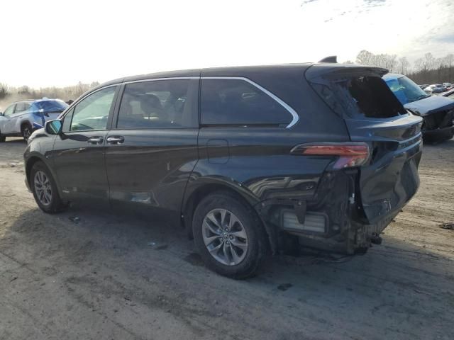 2021 Toyota Sienna XLE